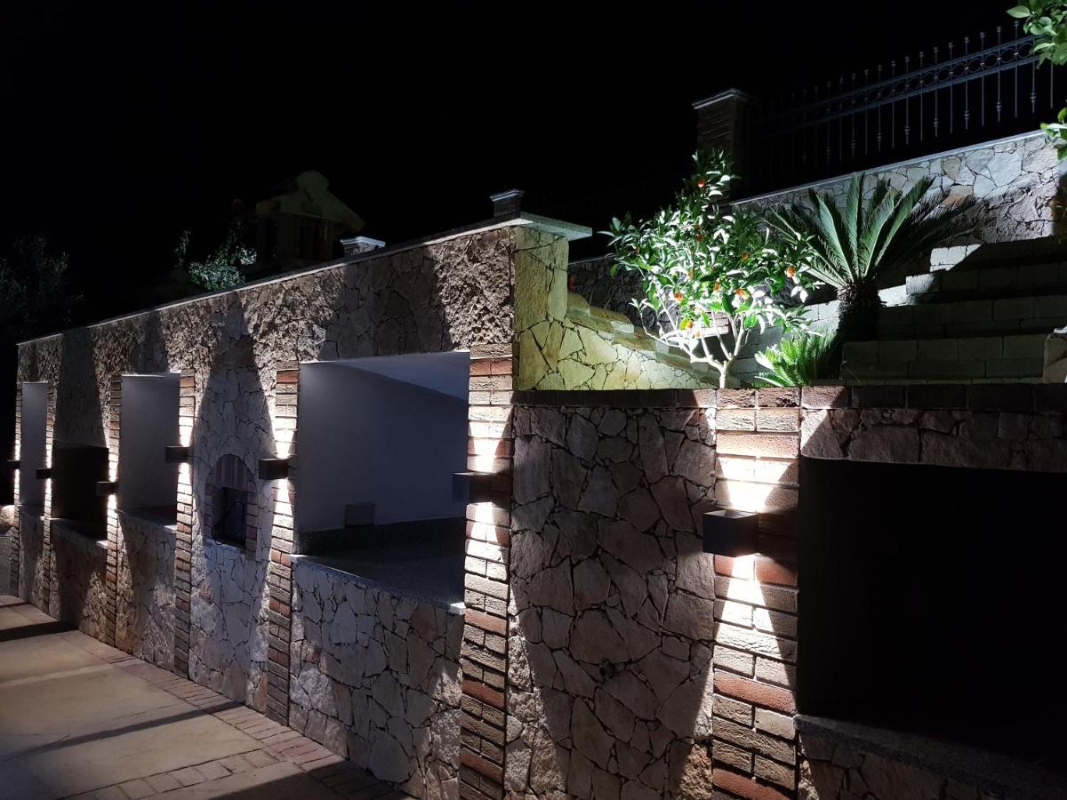 "La Pavoncella" Chia - Domus De Mariaヴィラ エクステリア 写真