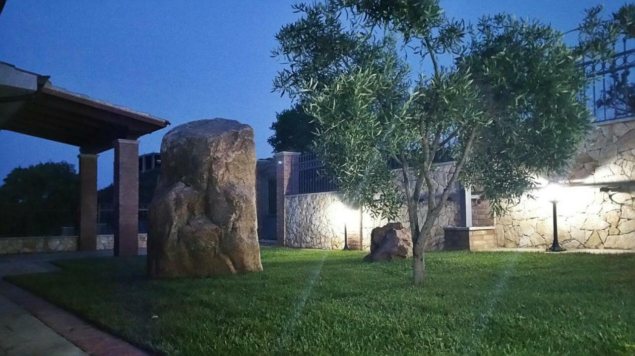 "La Pavoncella" Chia - Domus De Mariaヴィラ エクステリア 写真
